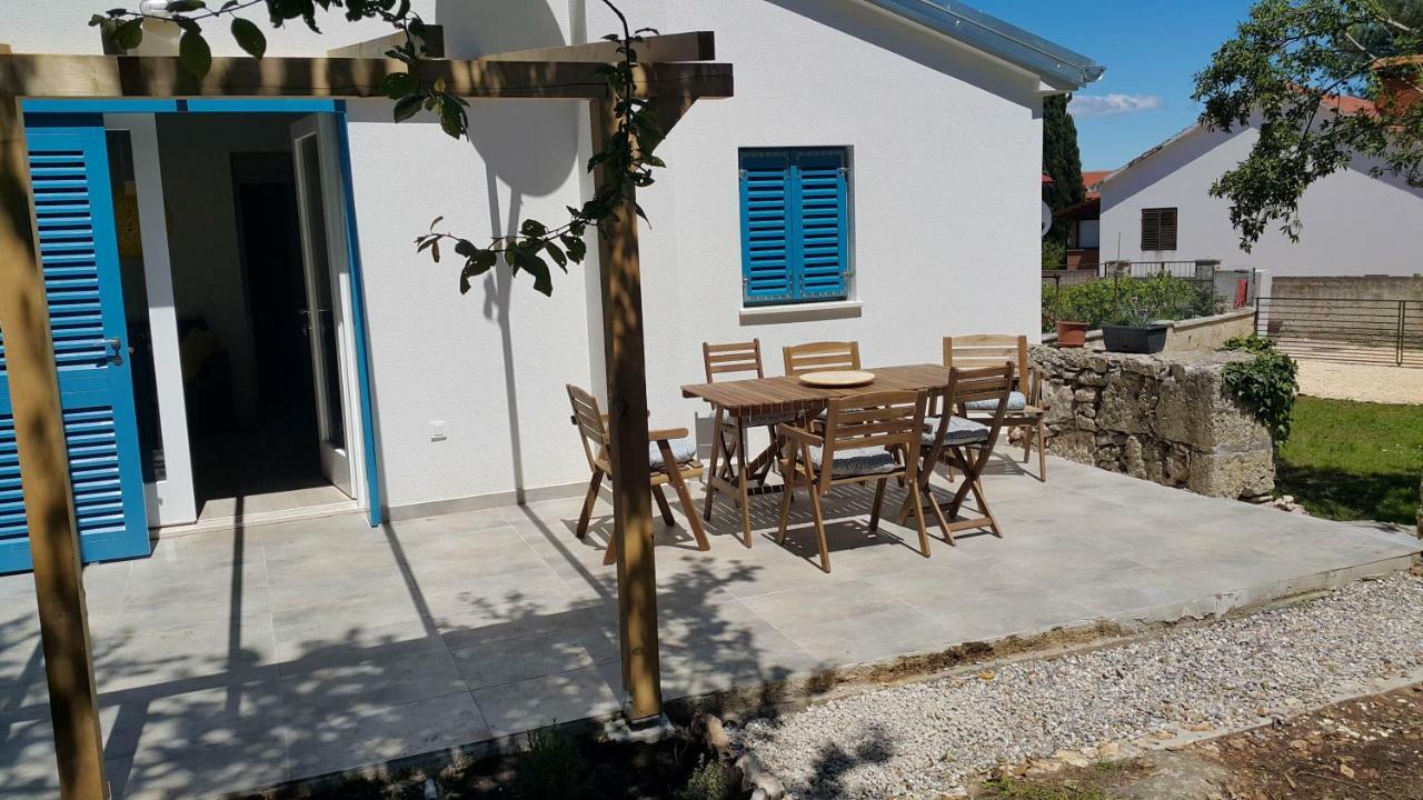 Mendula Villa Premantura Buitenkant foto