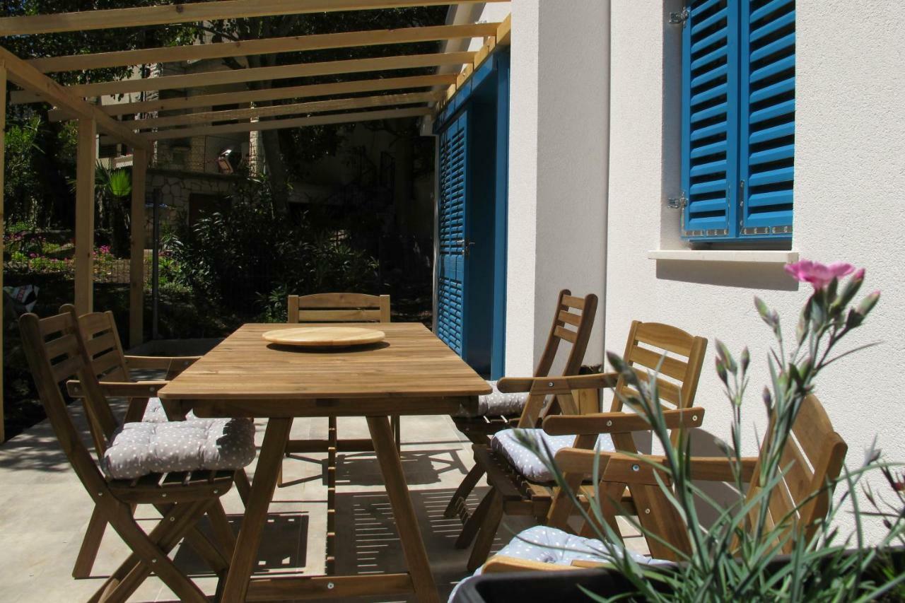 Mendula Villa Premantura Buitenkant foto